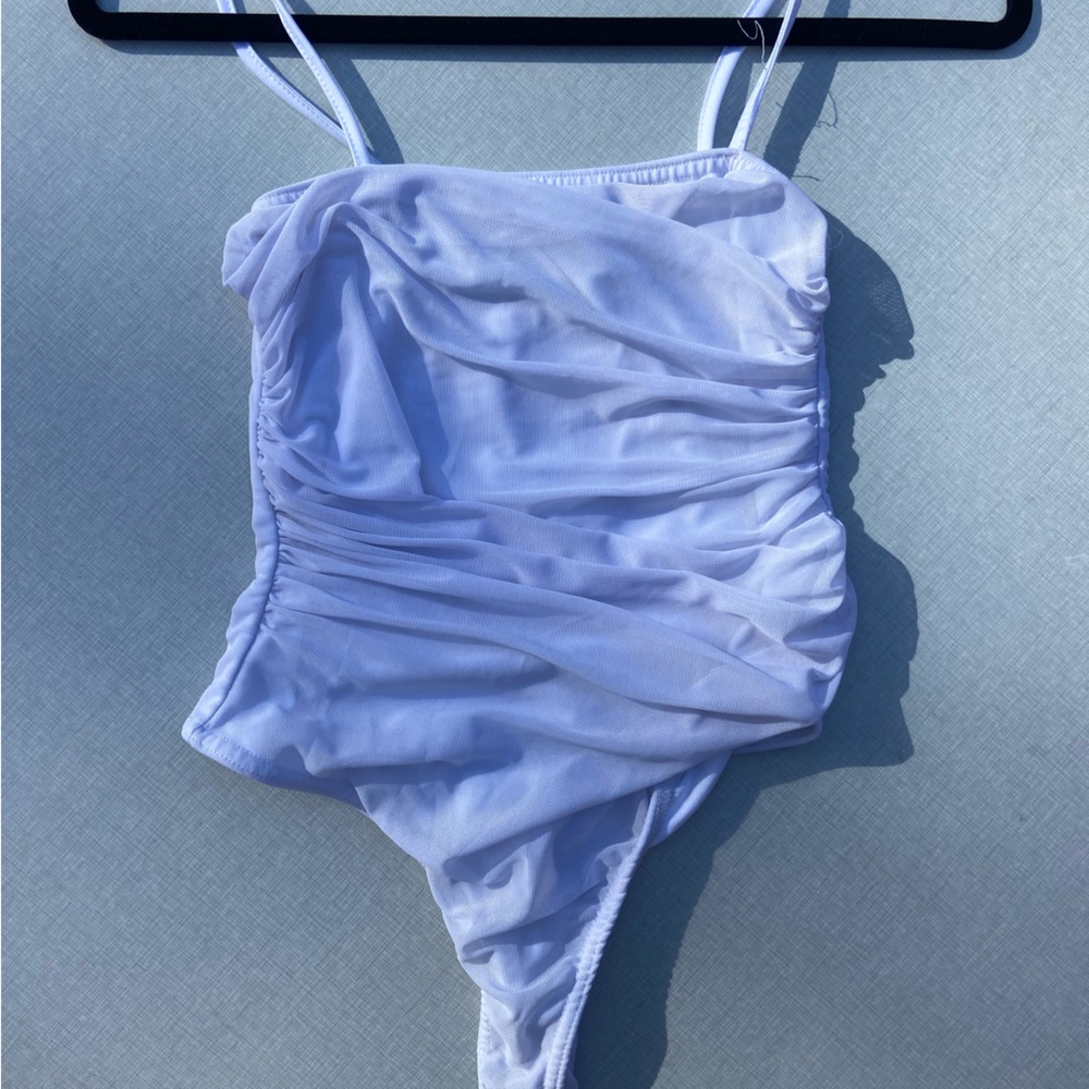 PLT ruched bodysuit - white, size 6